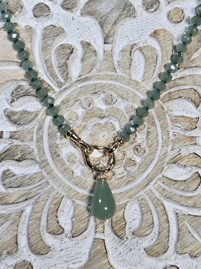 Aventurine rondelle & teardrop pendant necklace