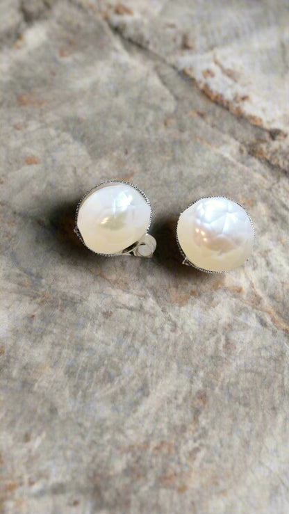 Diamond Etched 9mm Button Pearl Earrings