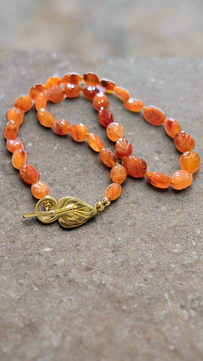 Leaf Carved Carnelian Gemstone Necklace